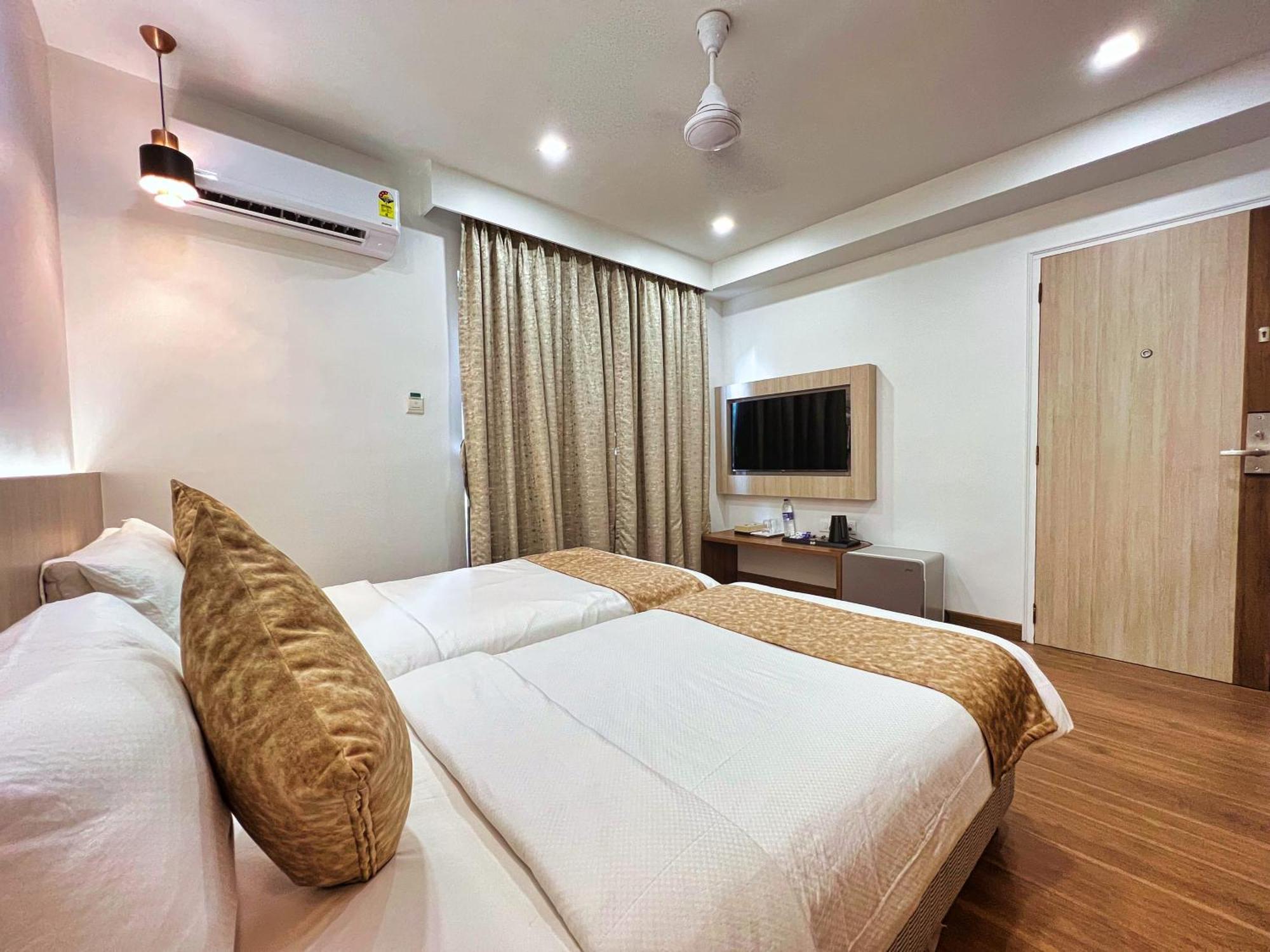 White House By Maxxvalue Service Apartments Bandra Mumbai Eksteriør bilde
